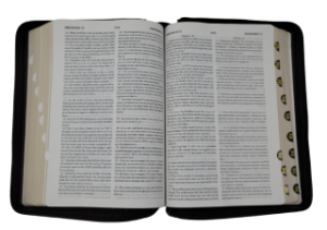 English-Russian Parallel Bible Authorized Version (KJV)- Synodal Translation. Black, Zipper. Англо-Русская Параллельная Библия Авторизованная Версия KJV - Синодальное Издание. Черная, замок